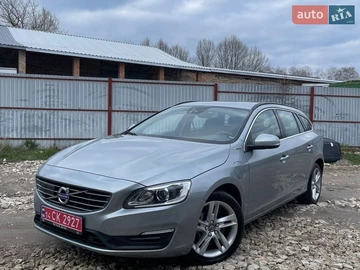 Авто Volvo V60 2015 № 8797284