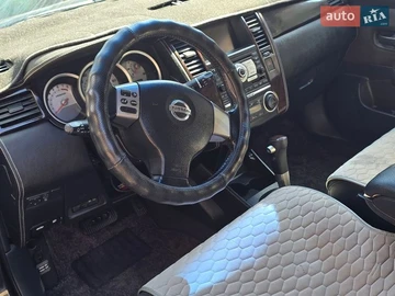 Авто Nissan Tiida 2010 № 8797386