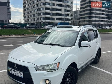 Авто Mitsubishi Outlander Xl 2010 № 8797622