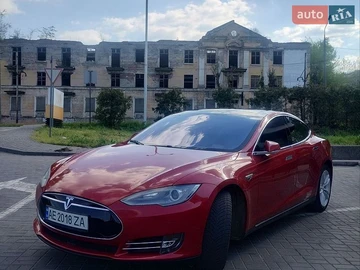 Авто Tesla Model S 2016 № 8797660
