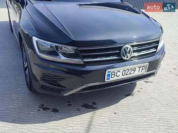 Авто Volkswagen Tiguan 2019 № 8797824