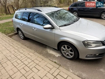 Авто Volkswagen Passat 2011 № 8798368