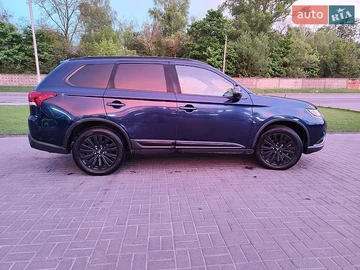 Авто Mitsubishi Outlander 2020 № 8798613
