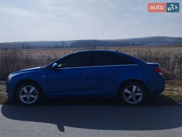 Авто Chevrolet Cruze 2010 № 8798657