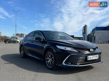Авто Toyota Camry 2023 № 8798681