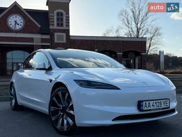 Авто Tesla Model 3 2024 № 8798682
