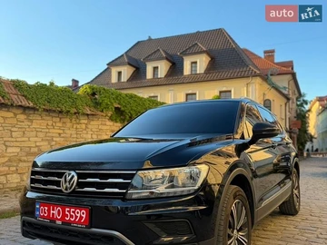 Авто Volkswagen Tiguan 2017 № 8799154