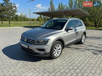 Авто Volkswagen Tiguan 2020 № 8799161