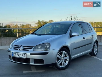 Авто Volkswagen Golf 2004 № 8799285