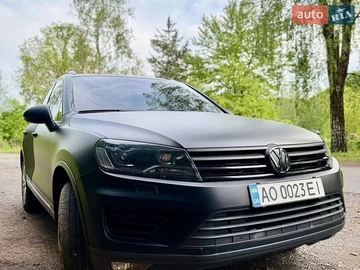 Авто Volkswagen Touareg 2015 № 8799486