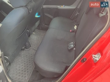 Авто Toyota Yaris 2008 № 8799609