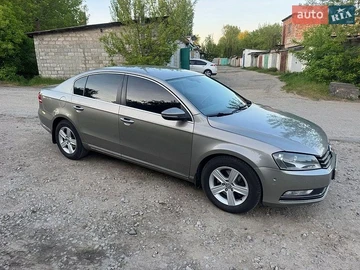 Авто Volkswagen Passat 2012 № 8799706
