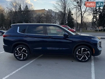 Авто Mitsubishi Outlander 2021 № 8799876