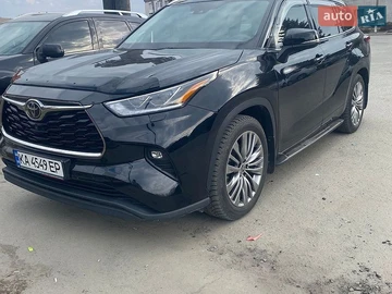 Авто Toyota Highlander 2021 № 8799893