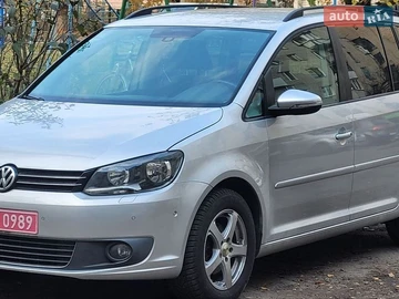 Авто Volkswagen Touran 2012 № 8800101
