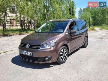 Авто Volkswagen Touran 2011 № 8800103