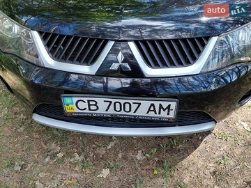 Авто Mitsubishi Outlander Xl 2008 № 8800106