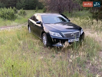 Авто Toyota Camry 2011 № 8800123