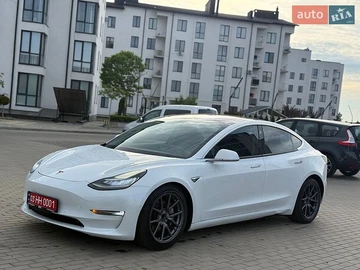 Авто Tesla Model 3 2018 № 8800127