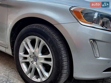 Авто Volvo Xc60 2015 № 8800269