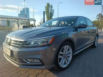 Авто Volkswagen Passat 2017 № 8800272