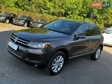 Авто Volkswagen Touareg 2014 № 8800284
