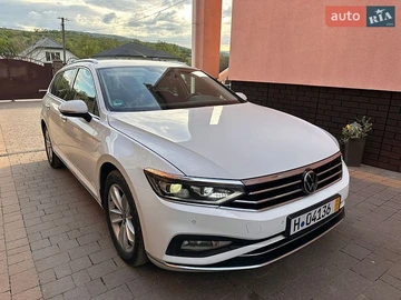 Авто Volkswagen Passat 2022 № 8800296