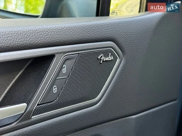 Авто Volkswagen Tiguan 2019 № 8800302