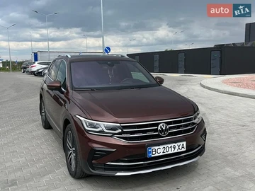 Авто Volkswagen Tiguan 2021 № 8800318