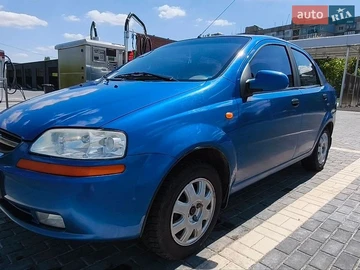 Авто Chevrolet Aveo 2005 № 8800486