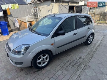 Авто Ford Fiesta 2006 № 8800487