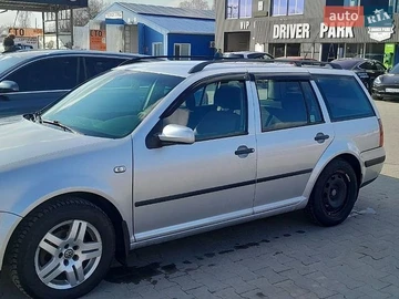 Авто Volkswagen Golf 2001 № 8800490