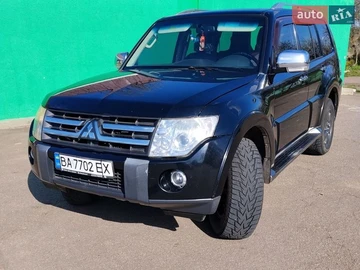 Авто Mitsubishi Pajero Wagon 2008 № 8800897