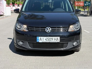 Авто Volkswagen Touran 2015 № 8800900