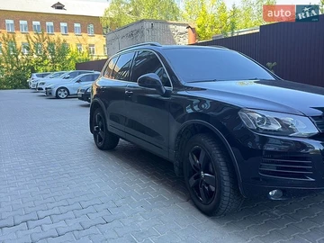 Авто Volkswagen Touareg 2012 № 8800923