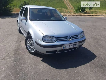 Авто Volkswagen Golf 2002 № 8801146