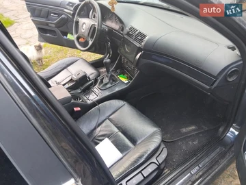 Авто BMW 5 Series 2001 № 8801162