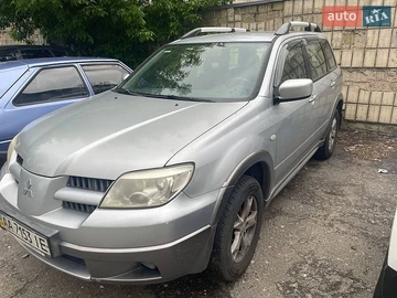 Авто Mitsubishi Outlander 2004 № 8801310