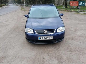 Авто Volkswagen Touran 2005 № 8801312