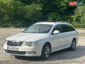 Авто Skoda Superb 2010 № 8801528