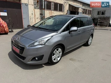 Авто Peugeot 5008 2016 № 8801530