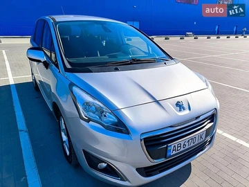 Авто Peugeot 5008 2016 № 8801539