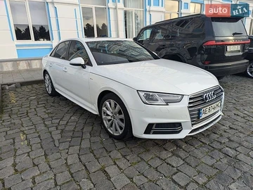 Авто Audi A4 2017 № 8801739