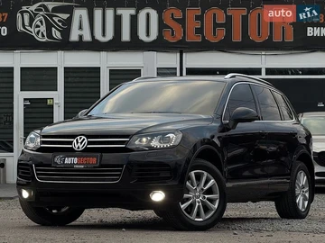Авто Volkswagen Touareg 2013 № 8802051