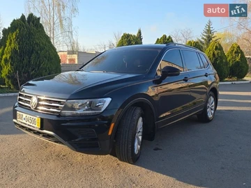 Авто Volkswagen Tiguan 2019 № 8802226