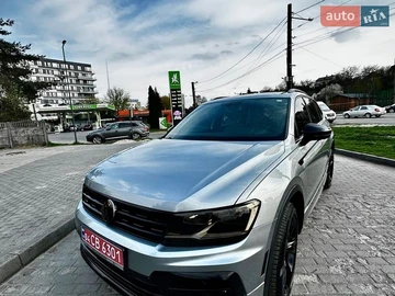 Авто Volkswagen Tiguan 2019 № 8802367