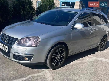Авто Volkswagen Golf 2009 № 8802394