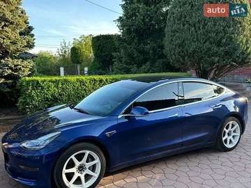 Авто Tesla Model 3 2019 № 8802695