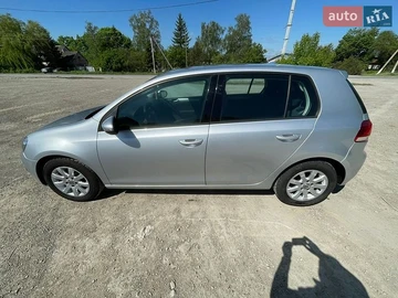 Авто Volkswagen Golf 2010 № 8802905