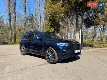 Авто BMW X7 2022 № 8803043